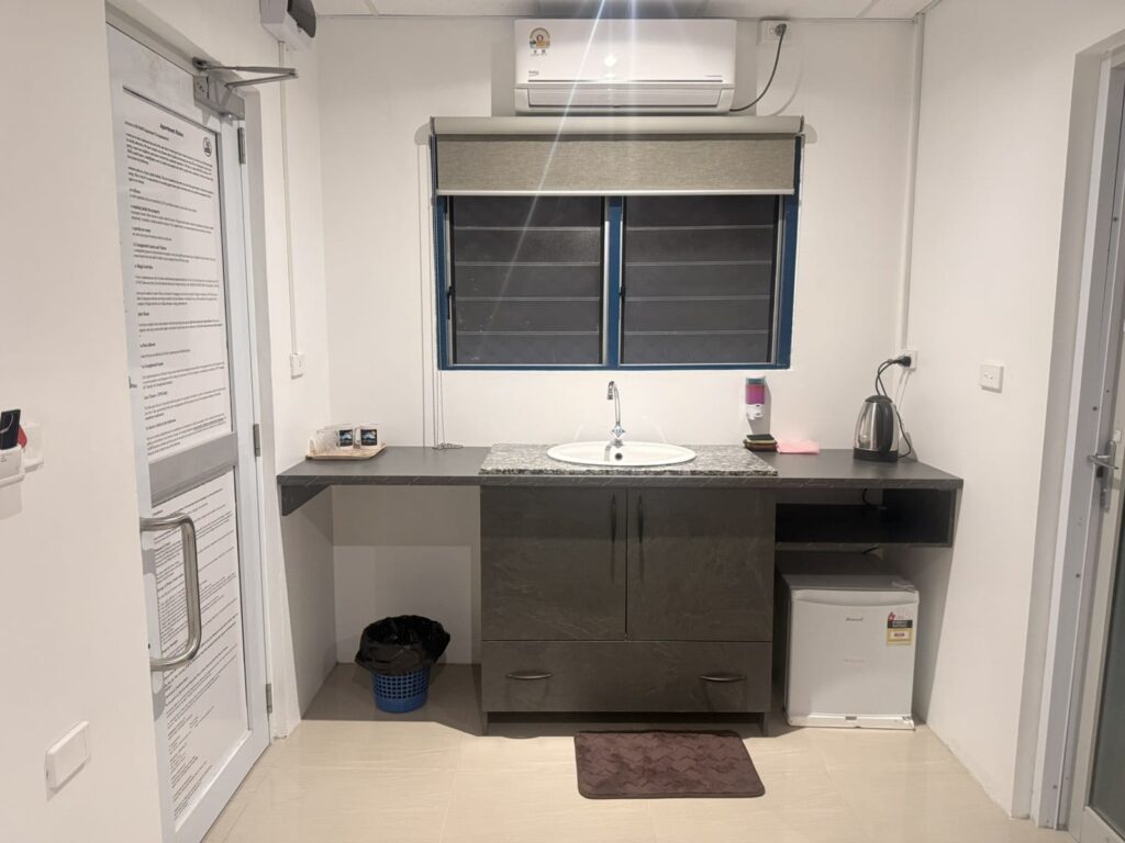 dr. ronsap artment fiji new image (9)